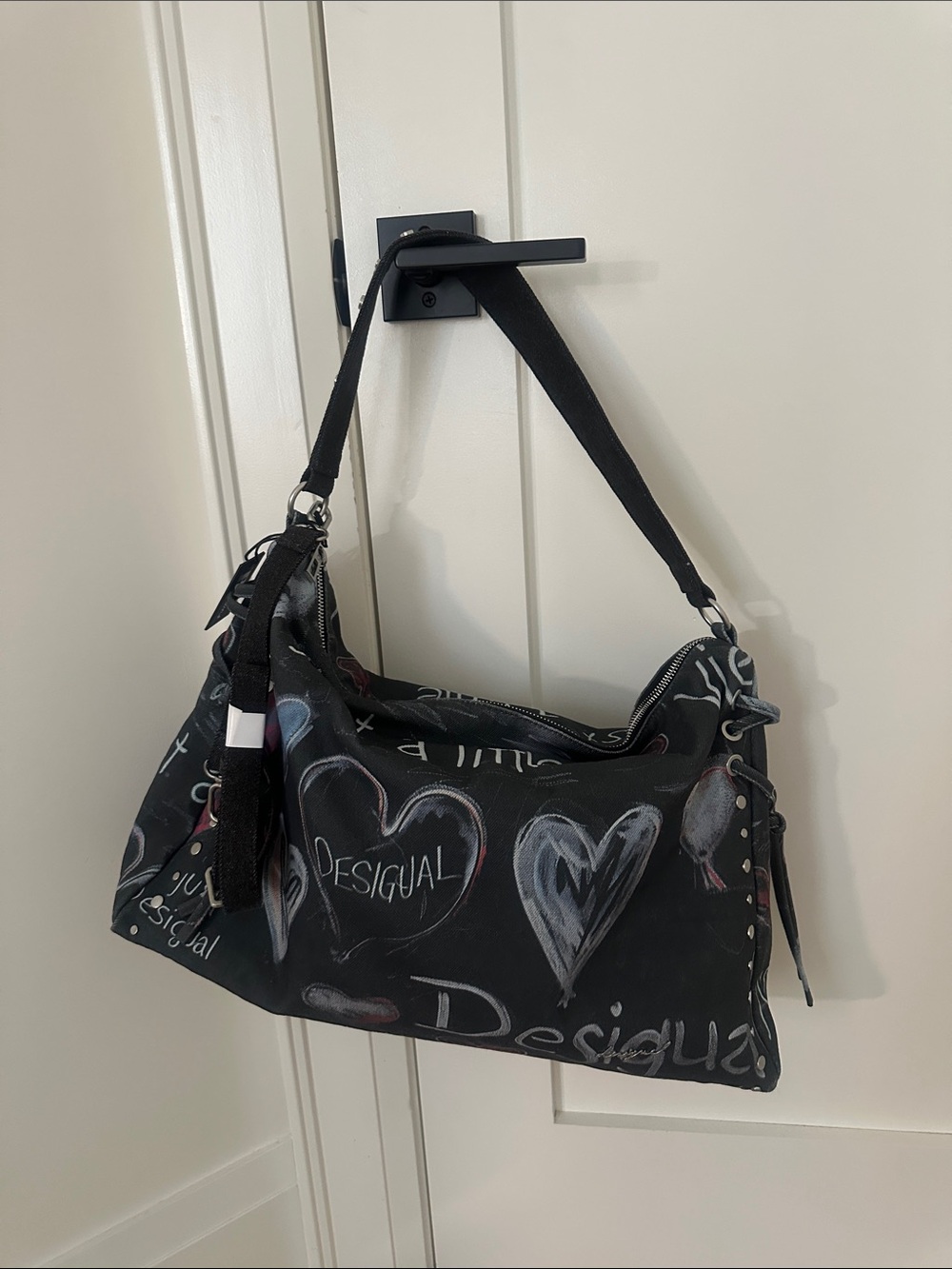 Desigual Black Shoulder Bag with Chalk Heart Graphics - Picture 1 of 6